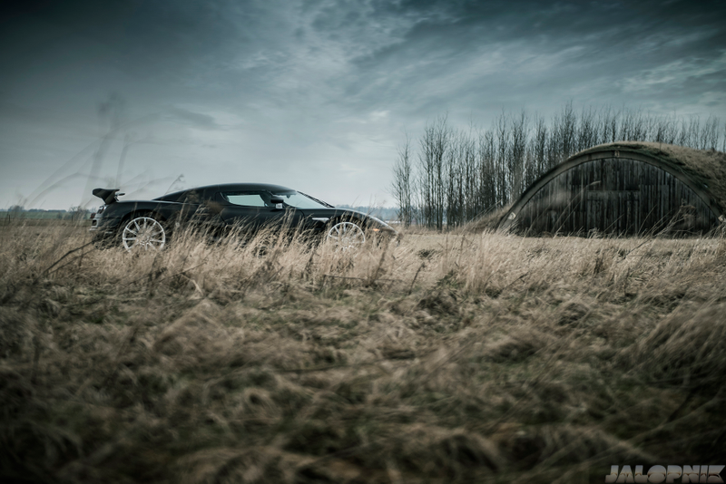 Illustration for article titled 2009 Koenigsegg CCXR Edition: The Jalopnik 180 MPH Runway Blast